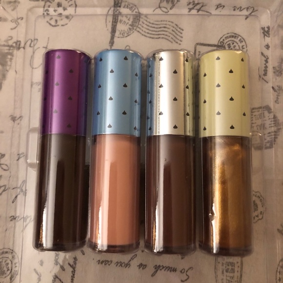Glamlite x Hershey’s Kisses 4PC Lip Gloss Set NIB - Picture 7 of 11